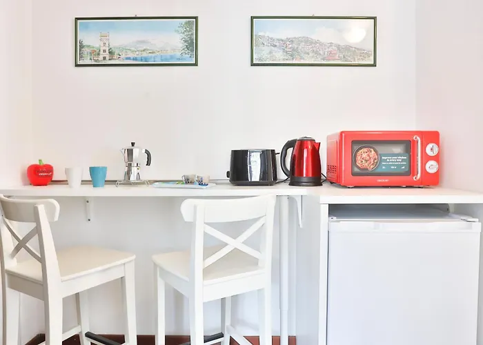Lo Studio - Piazza Della Concordia & Sea View Apt