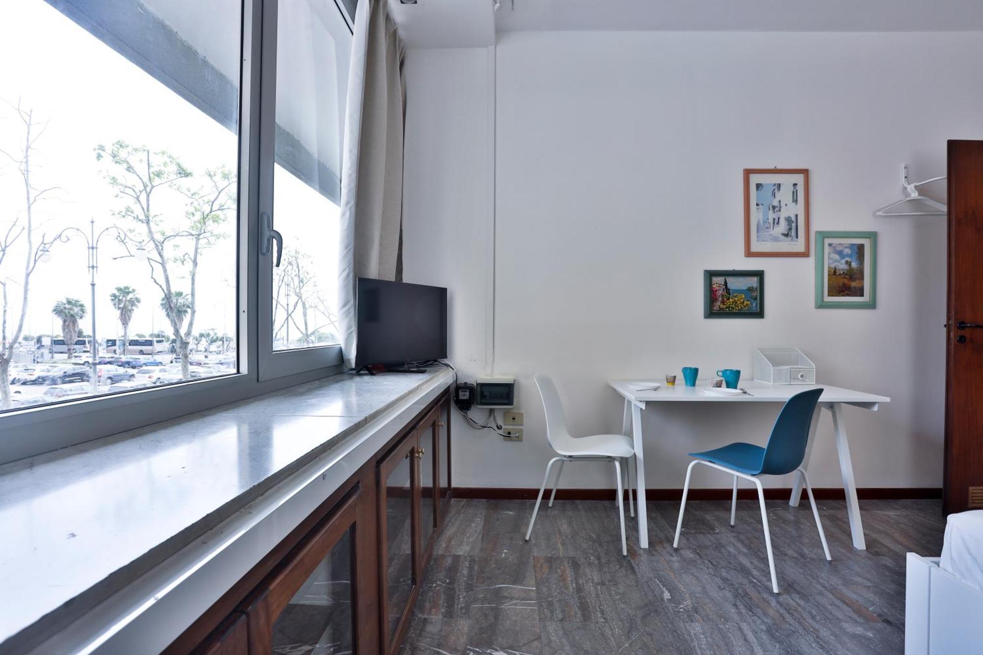 Lo - Piazza Della Concordia & Sea View Apartment Salerno