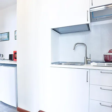 Lo Studio - Piazza Della Concordia & Sea View Apt Salerno Exterior foto