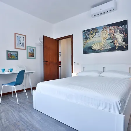 Lo Studio - Piazza Della Concordia & Sea View Apt Salerno Exterior foto