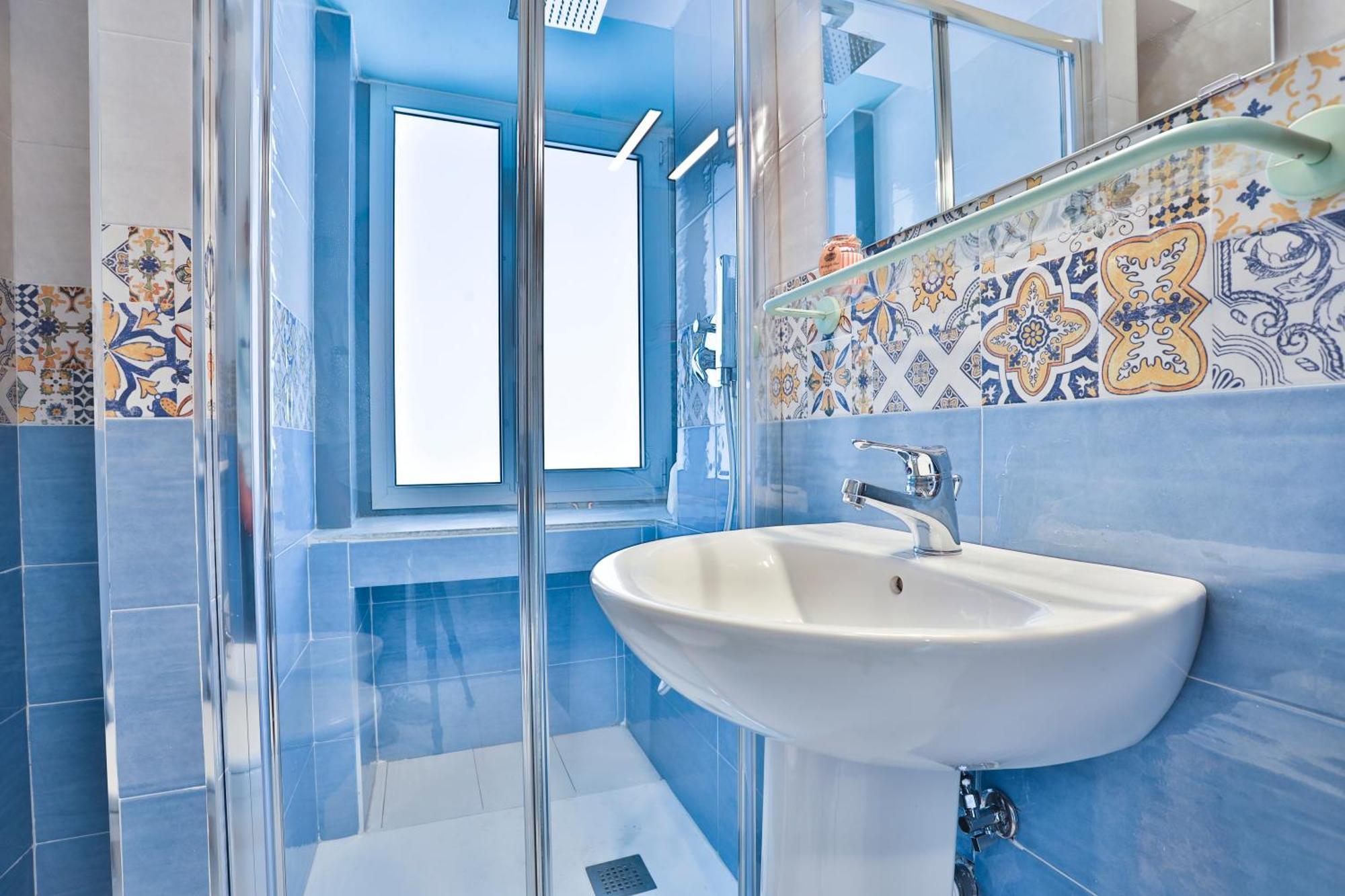 Lo - Piazza Della Concordia & Sea View Apartment